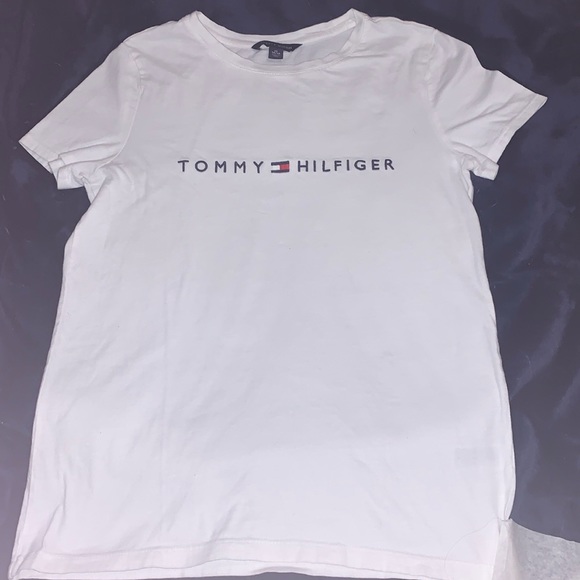 TOMMY HILFIGER WOMEN’S LOGO TEE SHIRT XS* Like New - Picture 1 of 4